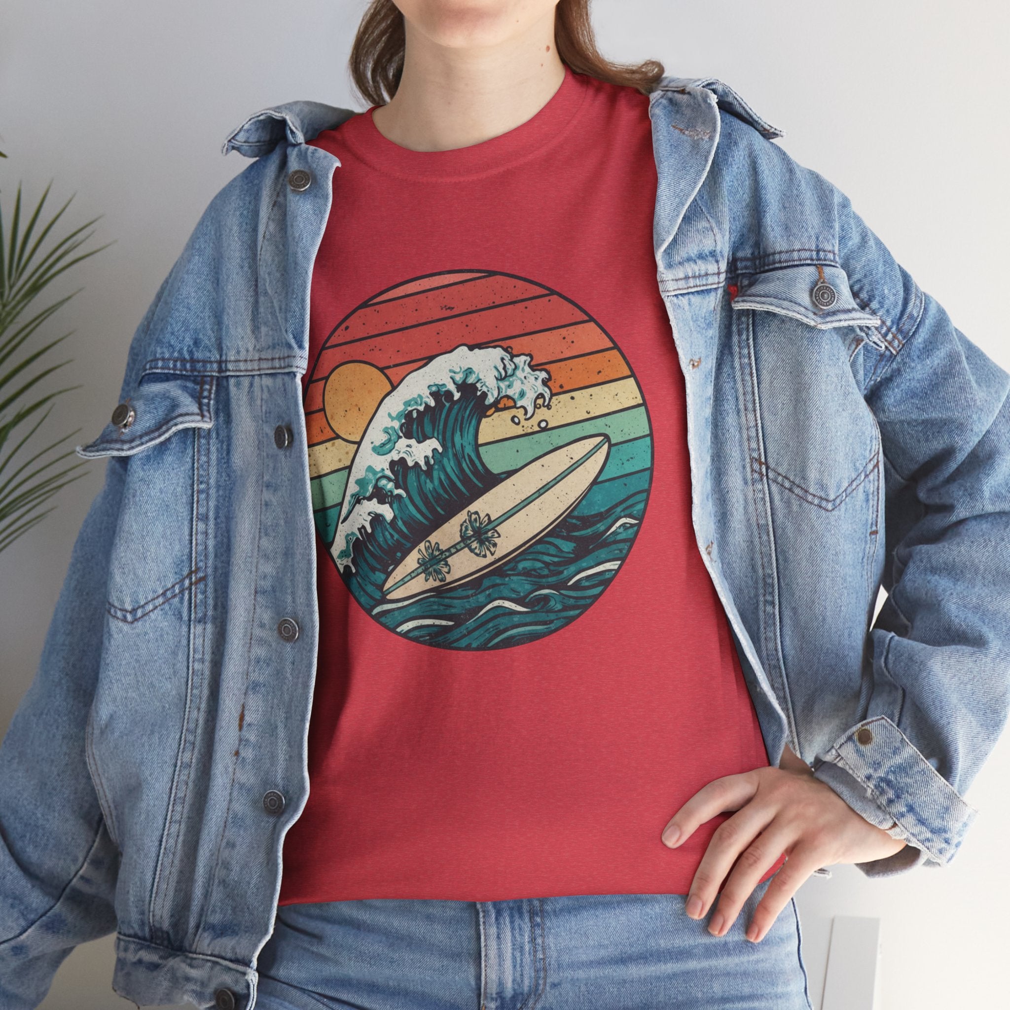 Retro Surf Wave T-Shirt — Vintage Sunset Surfboard Design